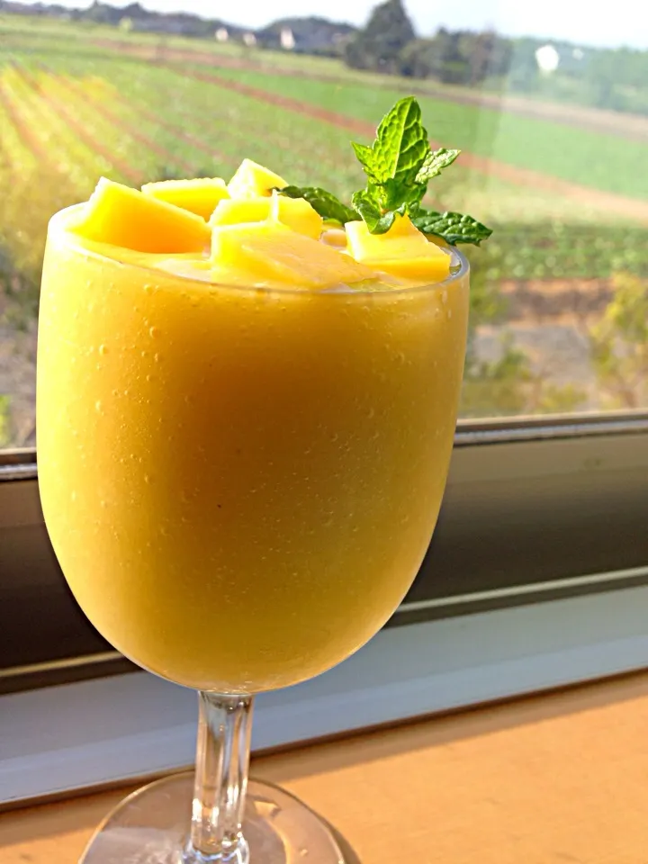 Mango smoothie💛|viviさん