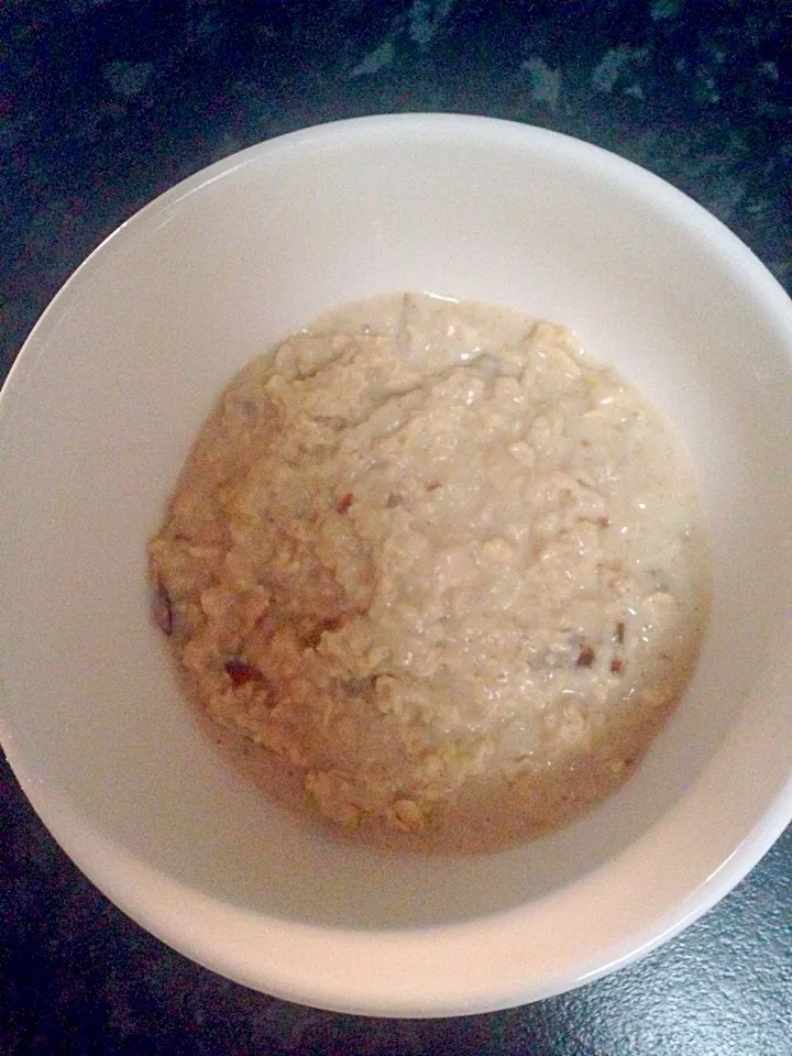 Breaking the fast with  - sticky dat pudding oatmeal|nourish101さん