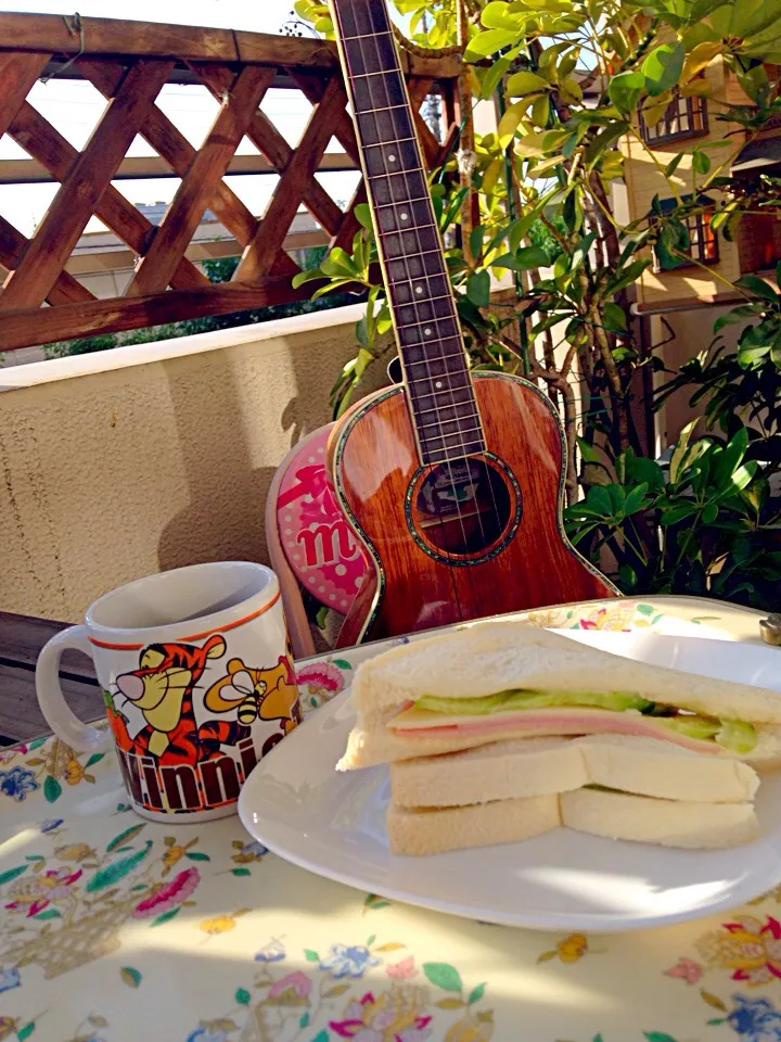 Snapdishの料理写真:ハムチーズ・サンドウイッチ🍞|マニラ男さん