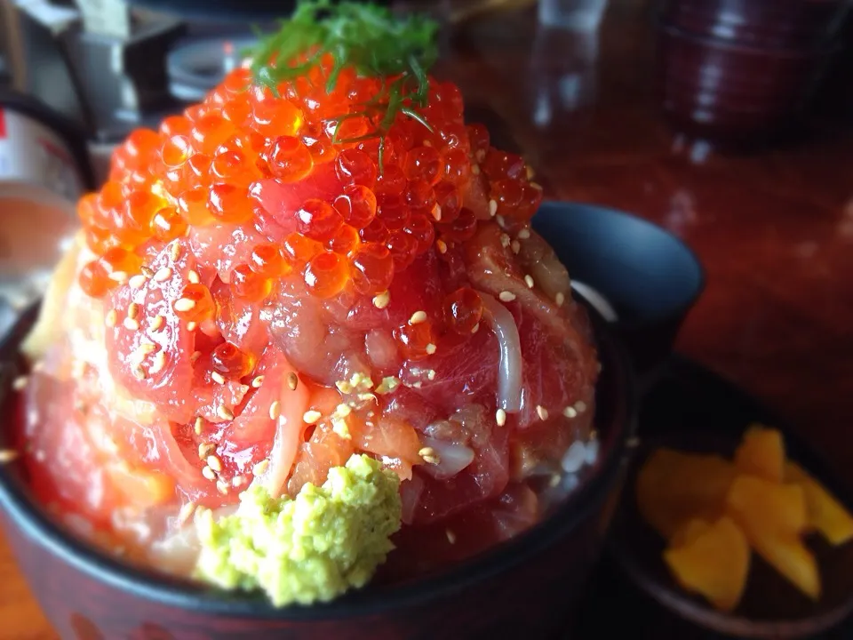 漁師の漬け丼|あちきさん