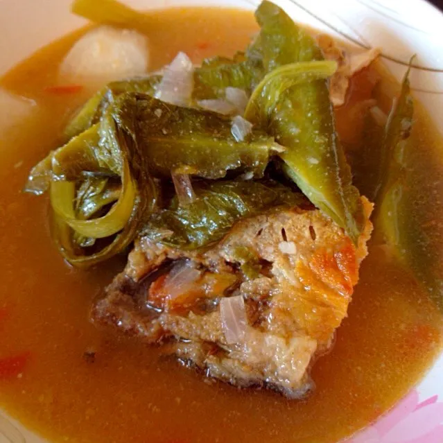 Snapdishの料理写真:Sinigang na Salmon 鮭のシニガン|Kenny Hiraiさん