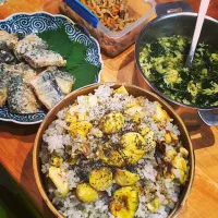 Snapdishの料理写真:栗ご飯、秋刀魚の竜田揚げ、茹で干し大根煮物、ほうれん草入りかきたま汁