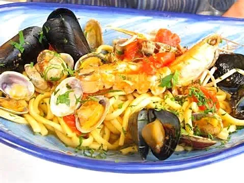 Italian seafood pasta lunch|Andrew Martiniさん