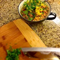 Quinoa, ground turkey, and salsa with avocado and mango salsa topped with cilantro|Jae L. Hansenさん