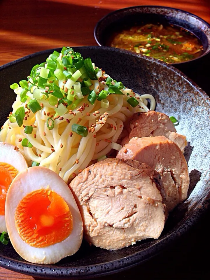 ⭐️ピリ辛味噌つけ麺 （自家製鶏チャーシュー、煮玉子）|よっちぃさん