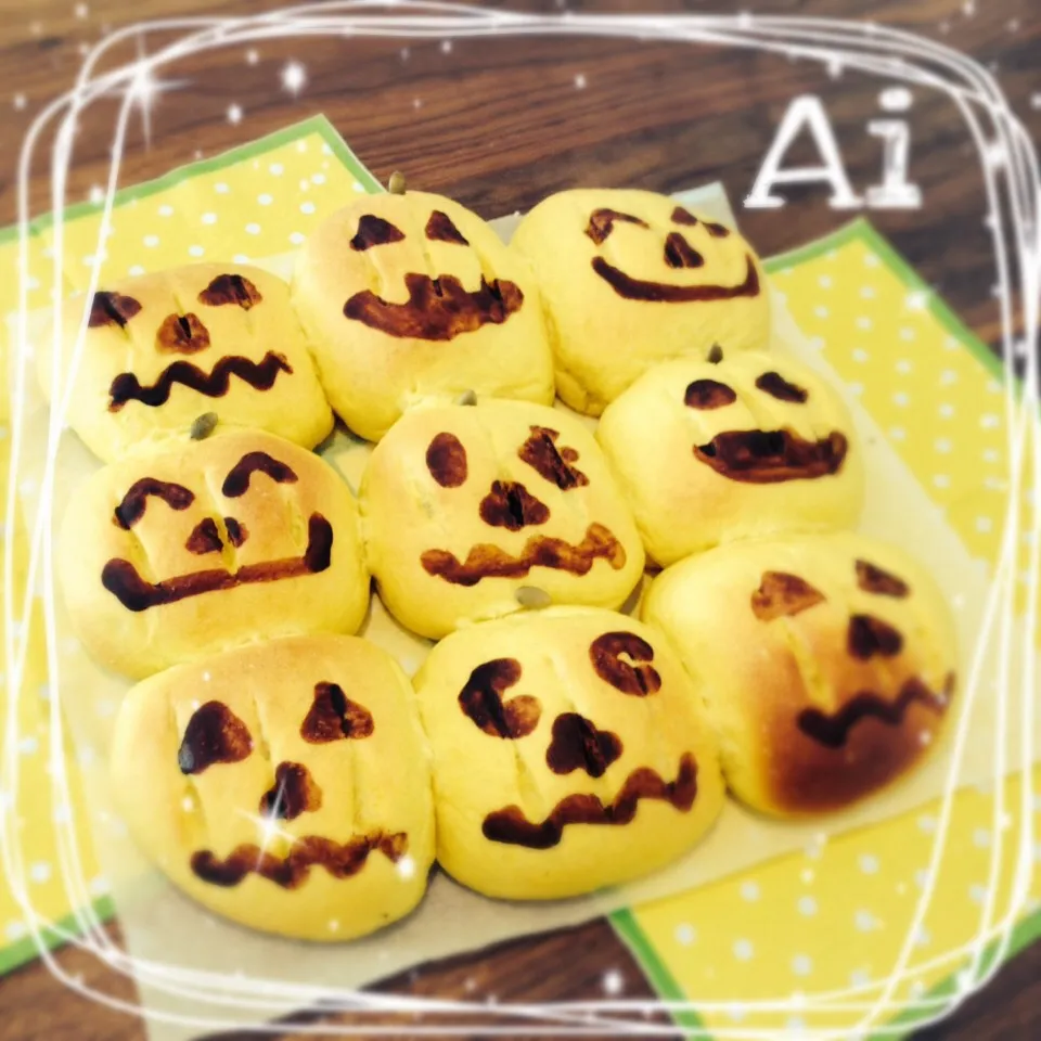 Snapdishの料理写真:さくちんさんの料理 🎃ハロウィンかぼちゃパン🎃|Ai☆さん