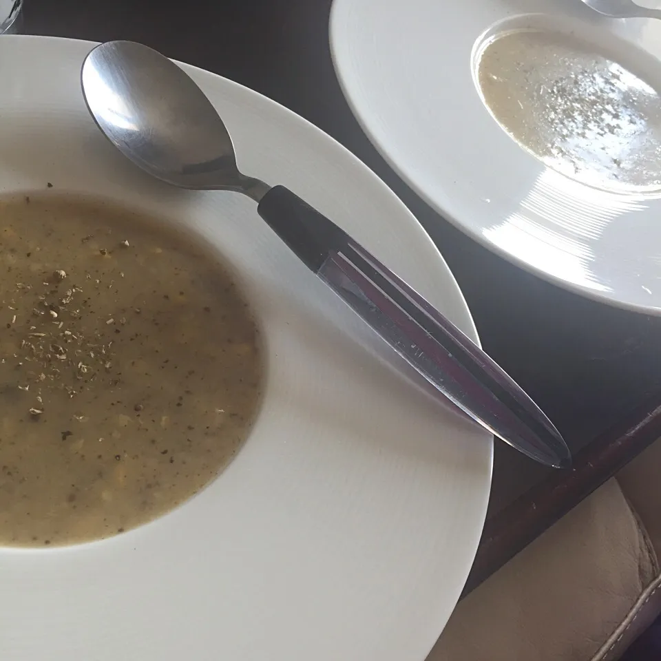 Black truffle with corn soup|punhauyinさん