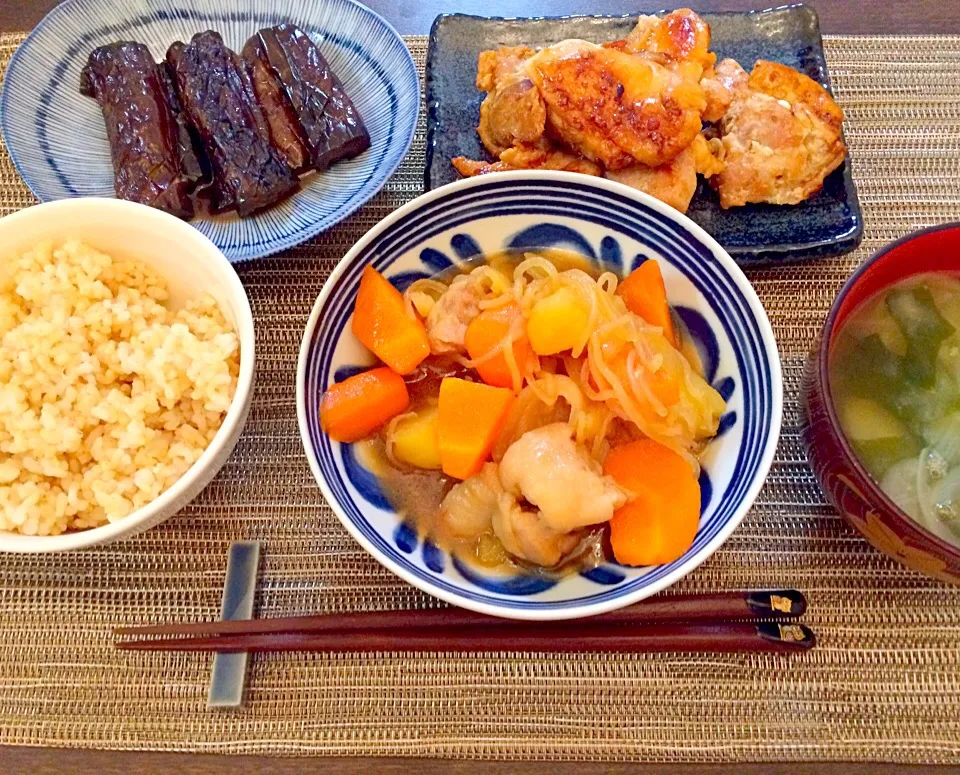 鶏じゃが   ナスの煮物   鶏の塩麹焼き   みそ汁|NAKATAさん