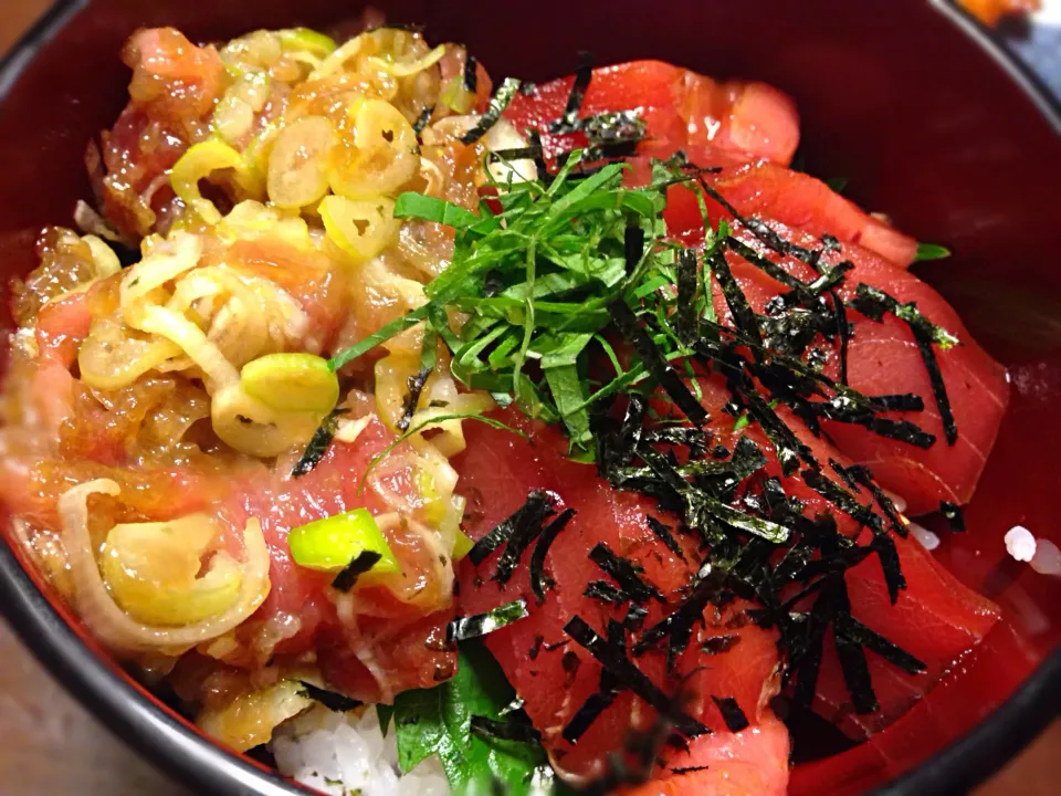 マグロづくし丼|マケマケ(金田)さん