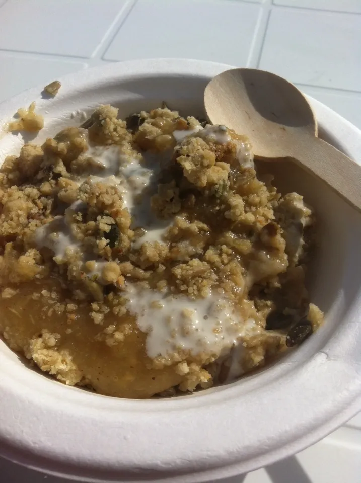 Vegan apple crumble @ Stanmer Park's Apple Day|Nick Hiderさん