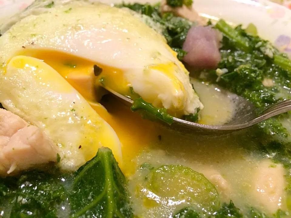 Chicken and Kale soup w/ egg|Nanaさん