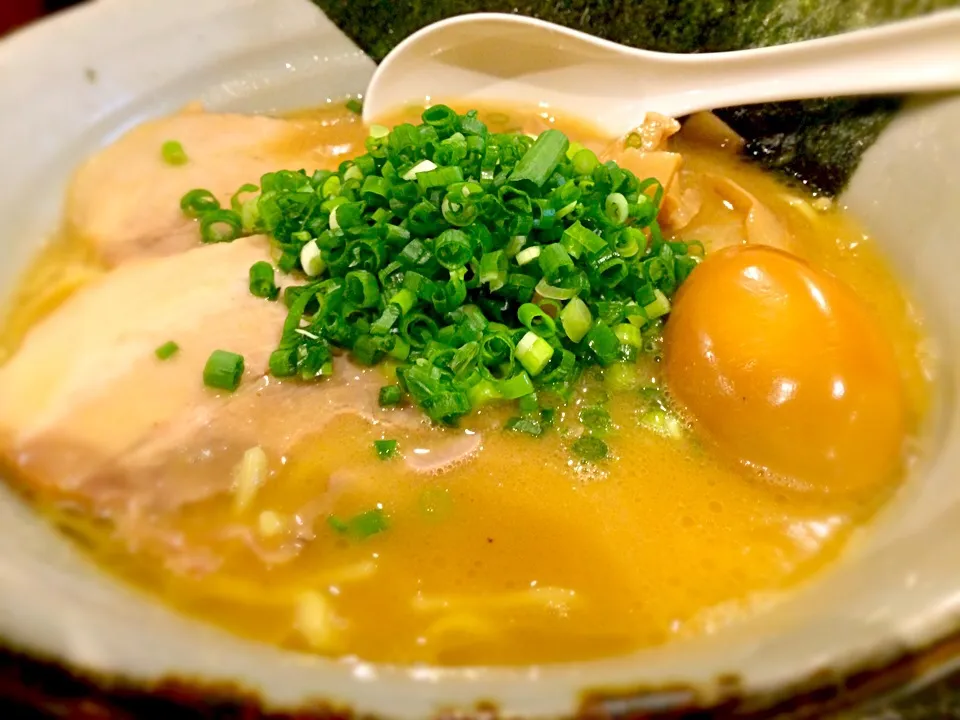 特製ラーメン@風雲児(西新宿)|かっちっさん