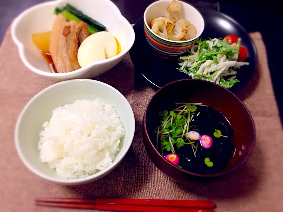 豚の角煮定食。|ももみにゃん。さん