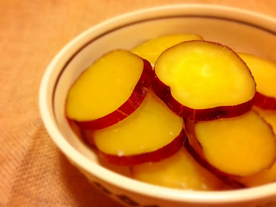 さつまいもの塩麹煮♡|ちひろさん