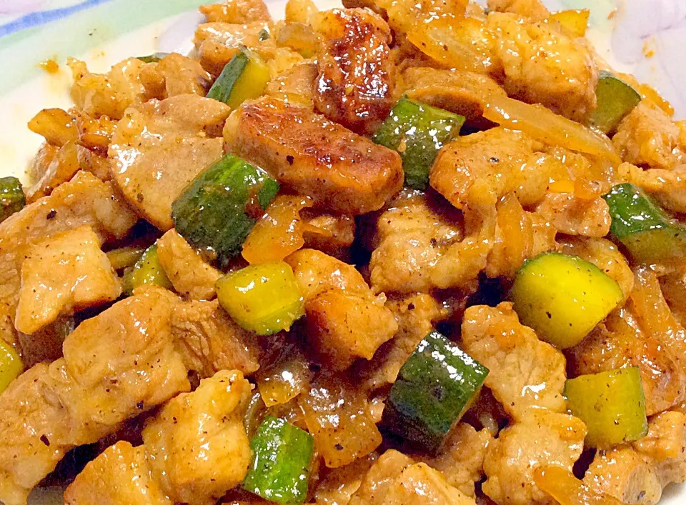 Pork & cucumber stir fry|Liezlさん