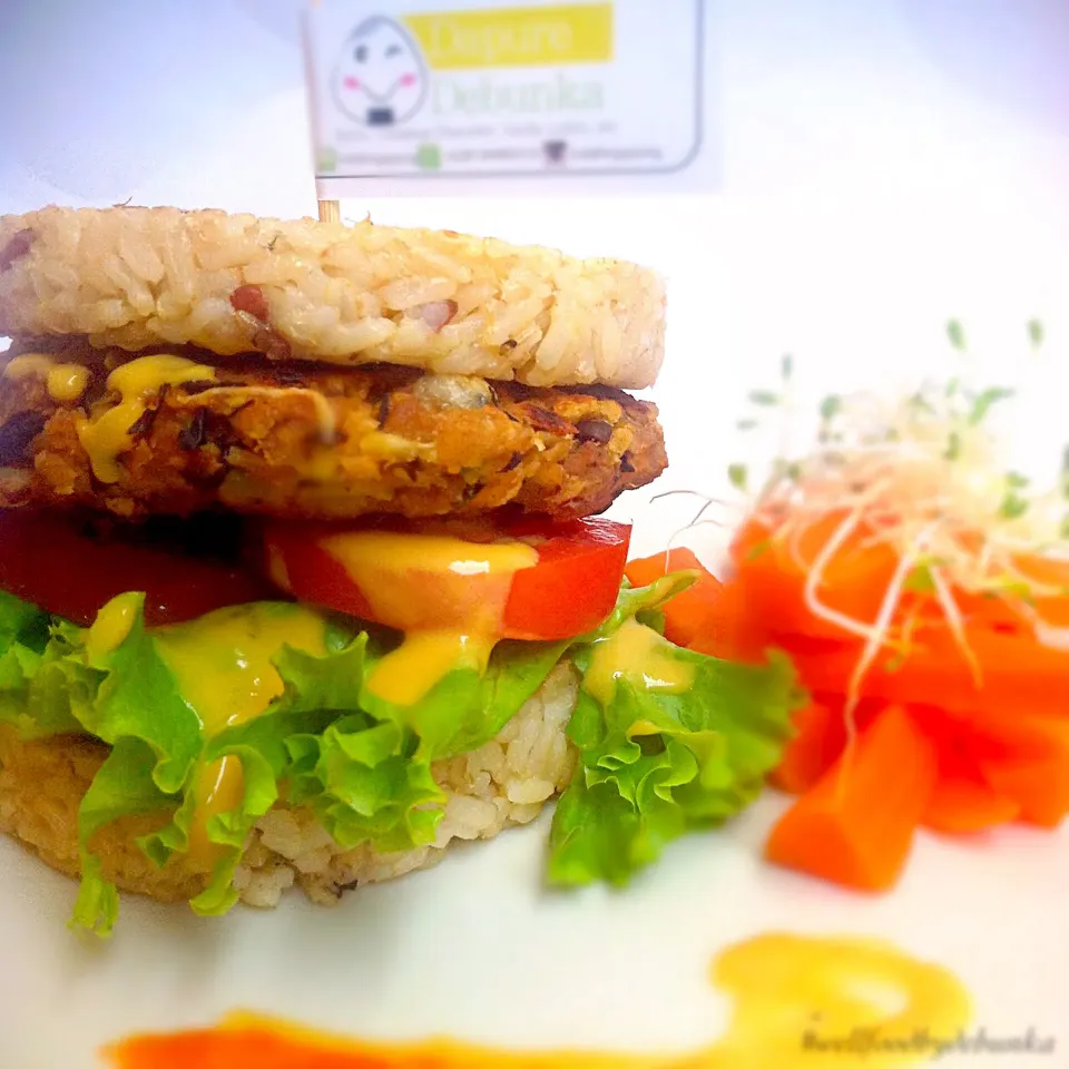 Brown rice burger black bean patty|Indahngapungさん