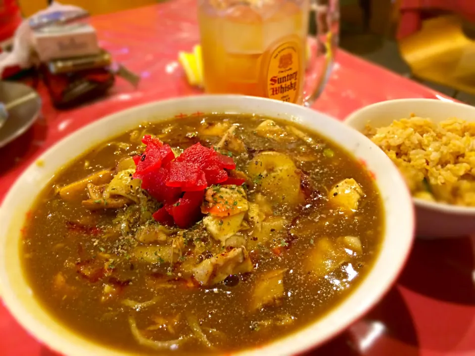 秋野菜のチキンカレーラーメンとミニ鮭チャーハン|Shiroさん