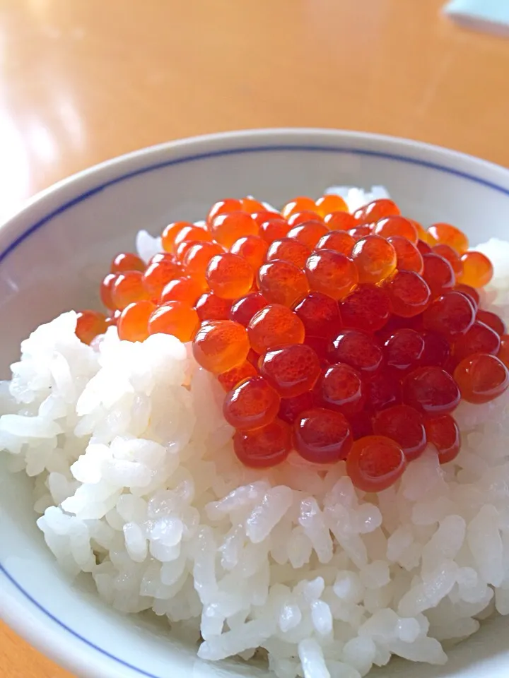 イクラの醤油漬け marinated salmon roe|Funky Chefさん