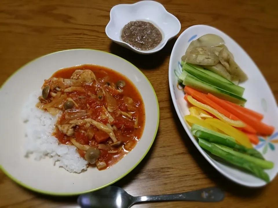 鶏肉のトマト煮込み、バーニャカウダ|五十嵐公一さん