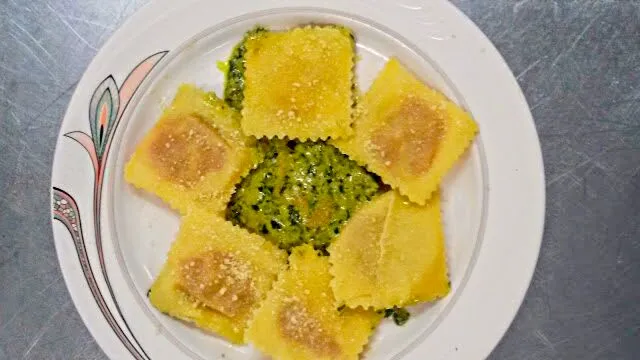 Duck Confit Ravioli over Pesto|Geralde Neretteさん