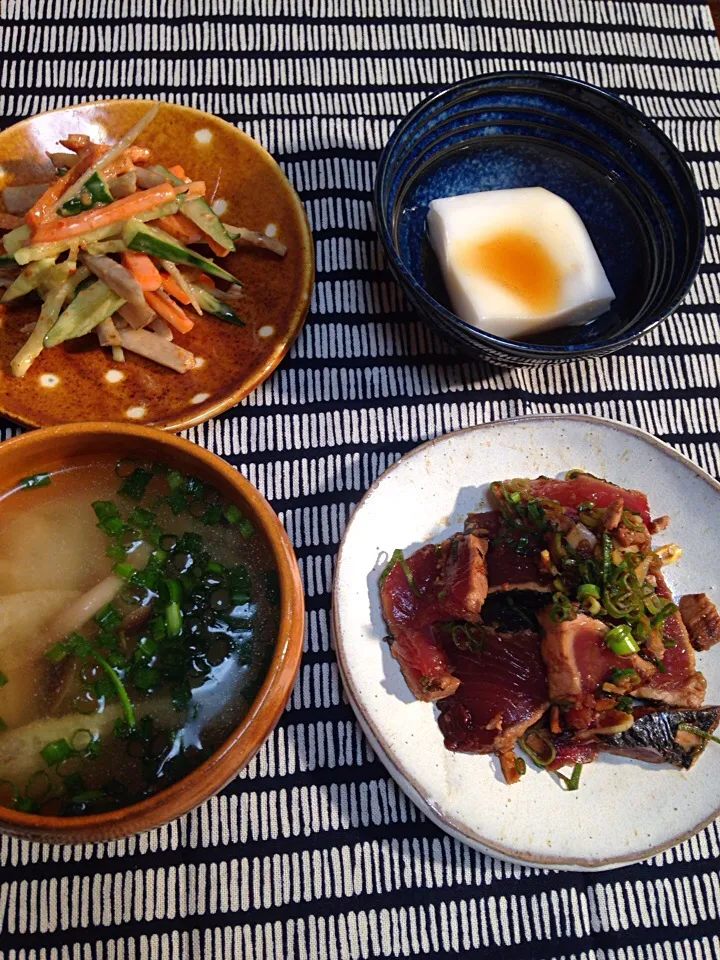 鰹のねぎ生姜醤油着けと ジーマミ豆腐の献立|kazさん