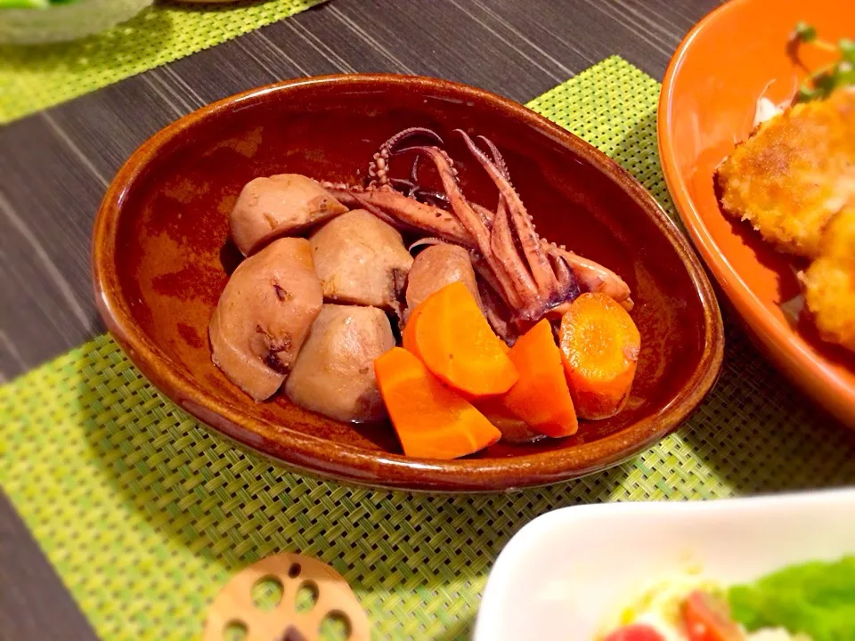 茅の舎だし里芋とイカの煮物。|かれんさん