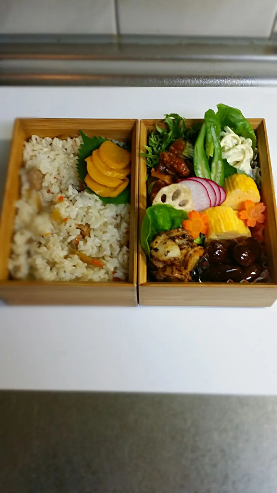 《水曜日のお弁当》🍱

・那須のトマト煮
・出し巻き玉子
・パスタサラダ
・チビホタテのバジルソテー

行ってらっしゃ～い♡|藤田 まり子さん