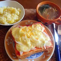 本日のランチ~コメダのスクランブルエッグトースト風~|撫子さん