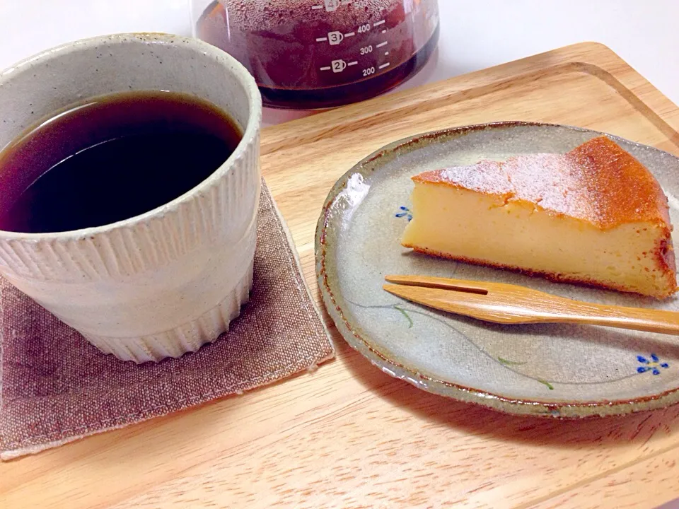 チーズケーキでホッと一息💓|みほままこさん