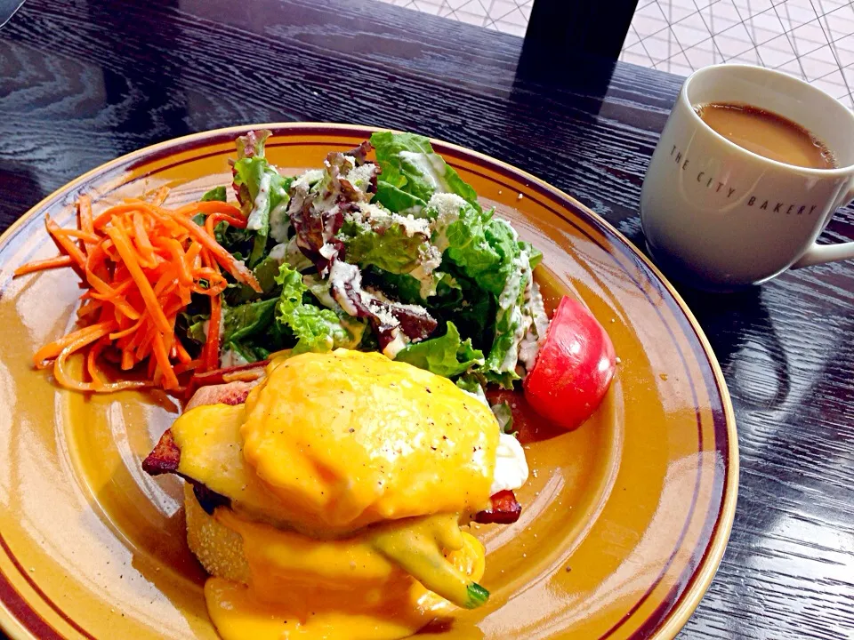 Egg Benedict @The City Bakerly|Yuko Shimmuraさん