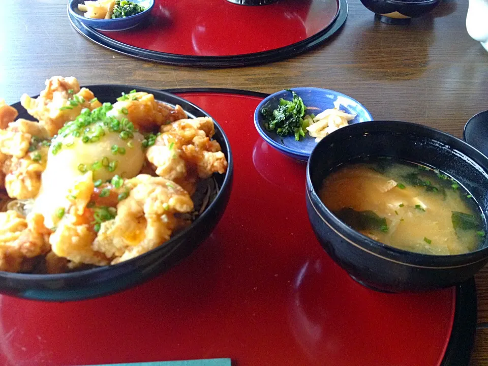 白菊 とり天丼ワンコイン|ゆきさん