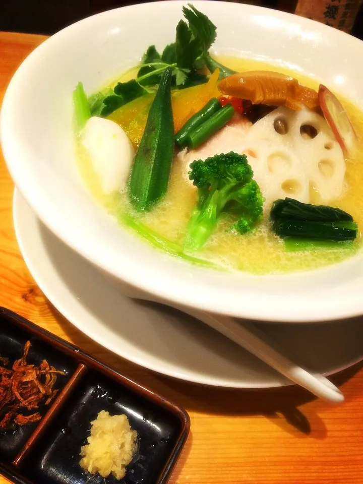 今日のランチは銀座 篝で鶏白湯soba😋💕👍|chieさん