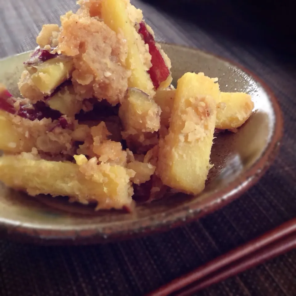 Snapdishの料理写真:喰いしんぼう豚さんの料理 さつまいものクルミ味噌よごし🍠|まちまちこさん