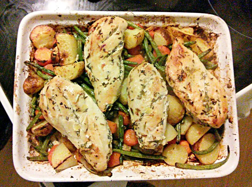 Lemon & Garlic Chicken with veg|Susan Victoria Attardさん