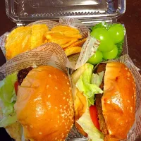 Snapdishの料理写真:Lunch box for school picnic /fish and chiken burger.|Sanae  Maruyamaさん