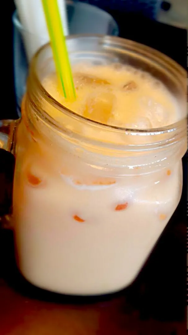 milk tea from tong tjie|farrah dinaさん