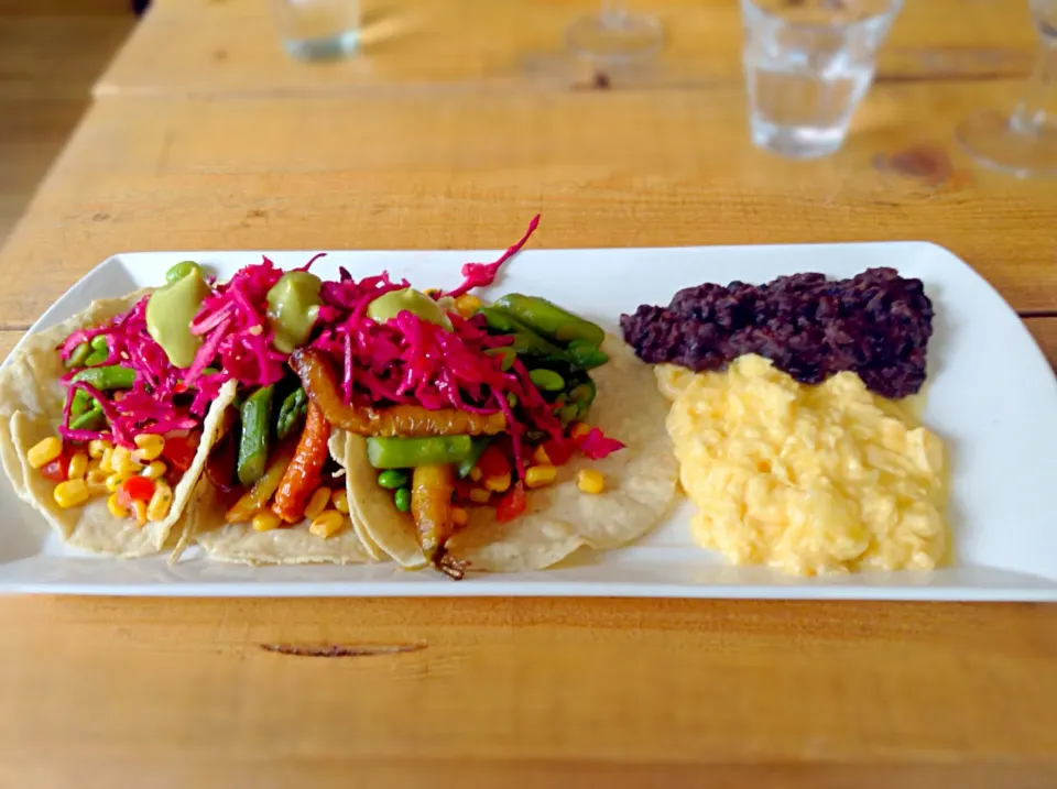 Tacos with smoked beans and scrambled egg|Mistaleさん