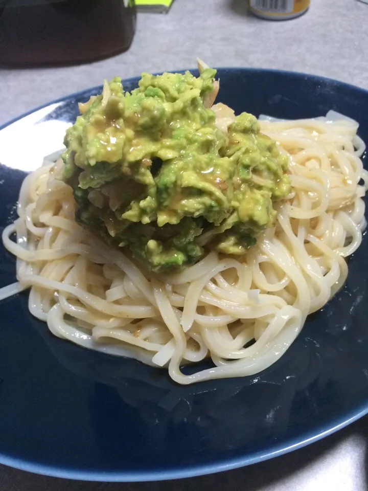 Snapdishの料理写真:アボシャケうどん|誠さん