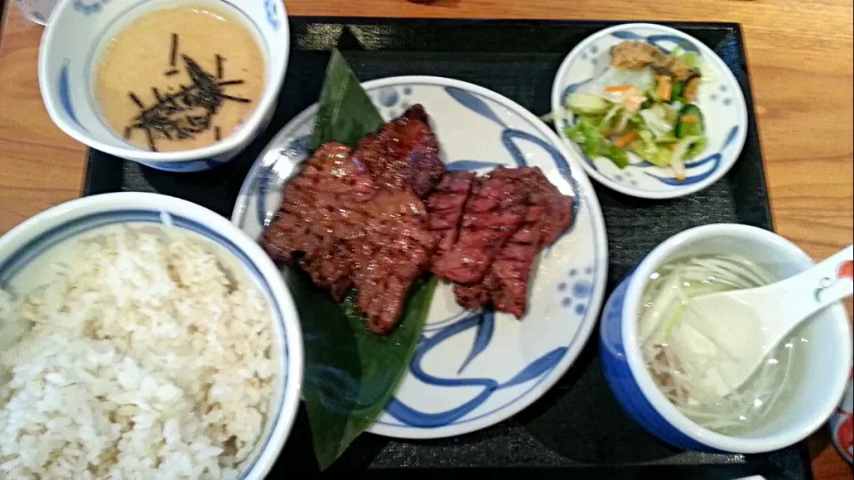 ねぎし牛タンランチ|こぢえさん