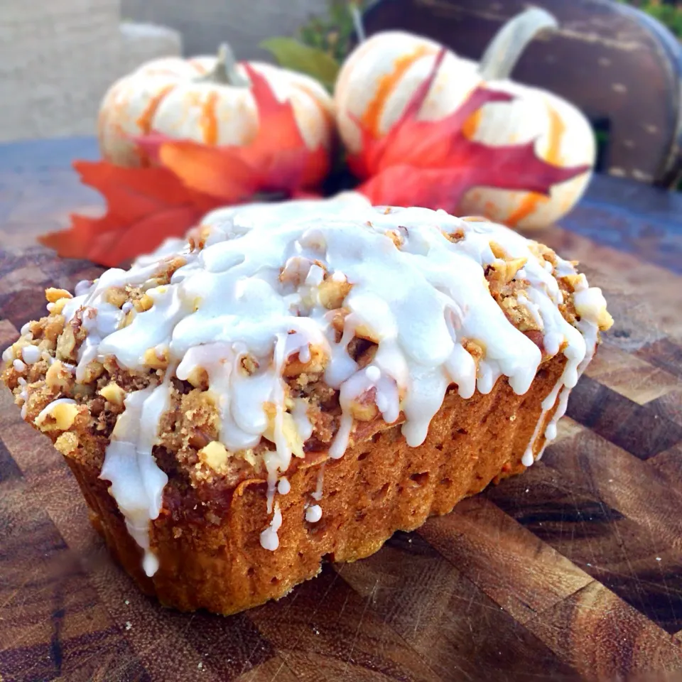 Glazed Candied Walnut Pumpkin Bread|lindsay robesonさん