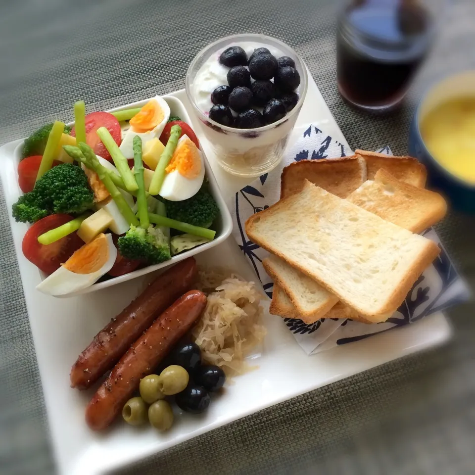 Snapdishの料理写真:今日の朝ごはん|ぺんぎんさん