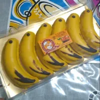 Snapdishの料理写真:Kek pisang bentuk pisang 😂|Ine Rossy Lienさん