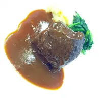 Snapdishの料理写真:黒毛和牛頬肉のワイン煮|川口 一成さん