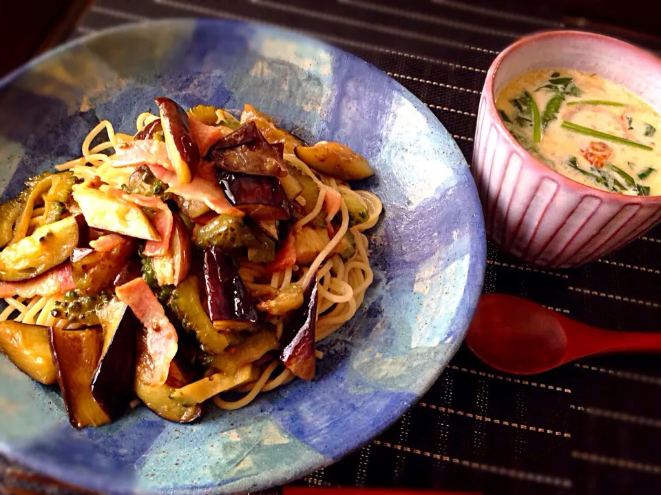 夏野菜とベーコンのパスタとジャガイモのチャウダー|yuriさん