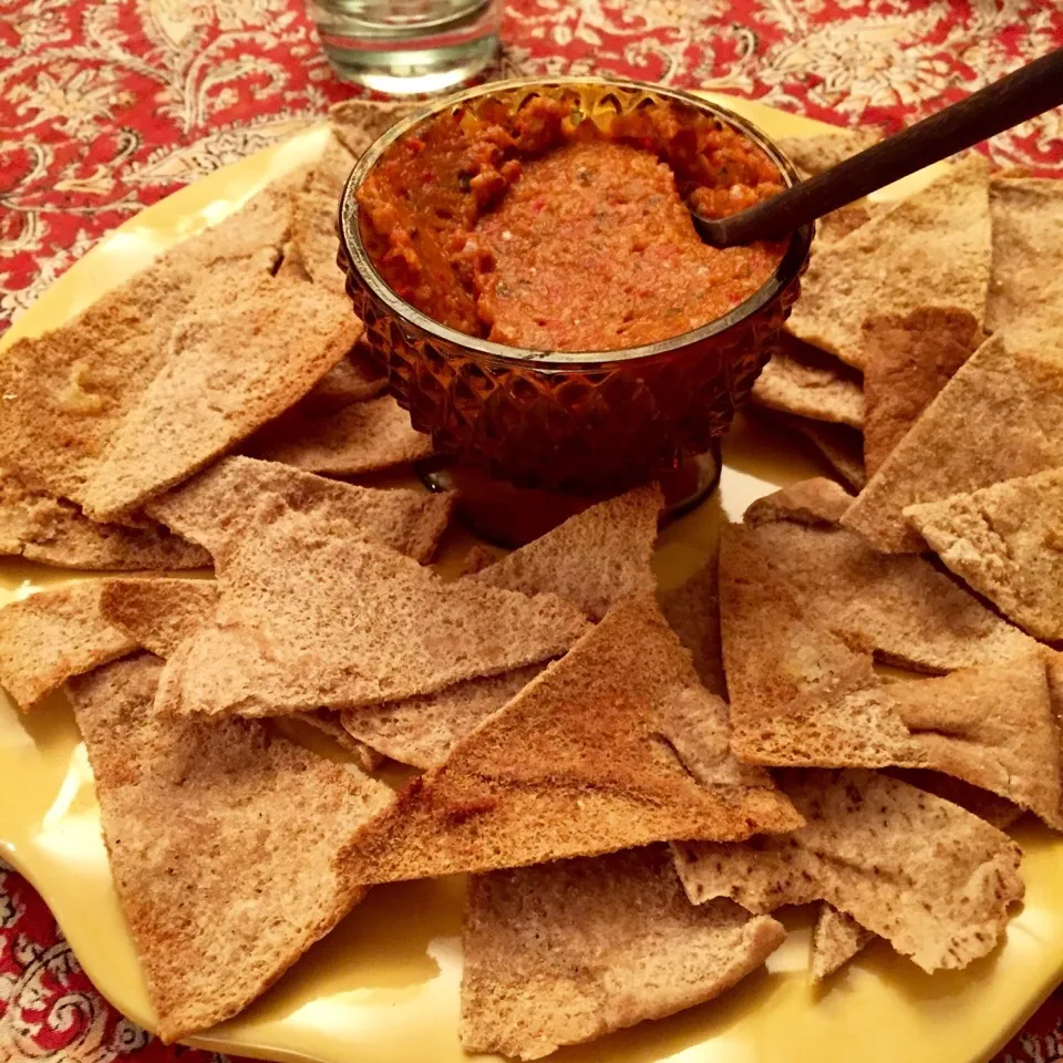 Homemade pita chips with eggplant and red pepper spread|victoria valerioさん