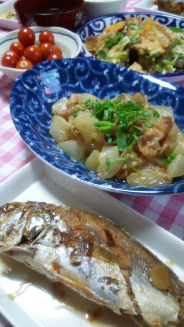 いしもち煮付け かつとじ 豚ロース肉 卵 青ねぎ大根と豚の味噌炒め煮 豚ばら薄切り肉 青ねぎプチトマト お味噌汁 ほうれん草 えのき まある Snapdish スナップディッシュ Id 5l1hra