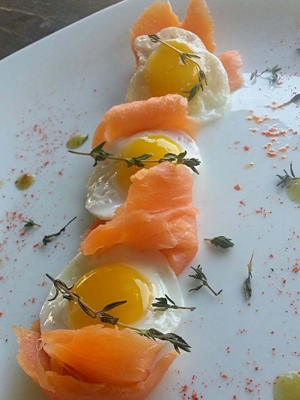 Snapdishの料理写真:quail eggs with smoked salmon|Ahmedさん