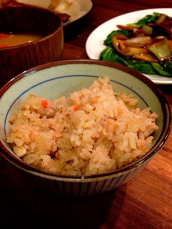 鶏としめじの炊き込みご飯w|トッシ~さん