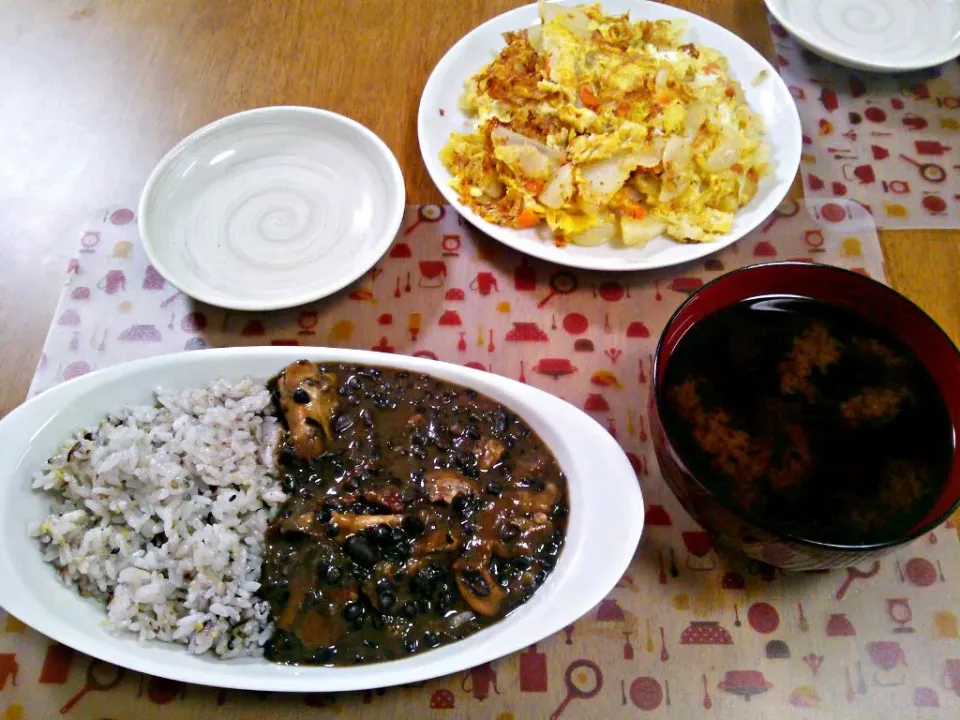 10月５日 フェジョアーダ スパニッシュオムレツ お味噌汁|いもこ。さん