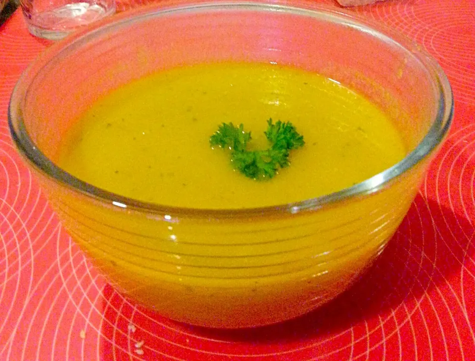 Snapdishの料理写真:soupe de légumes du jardin|sabineさん